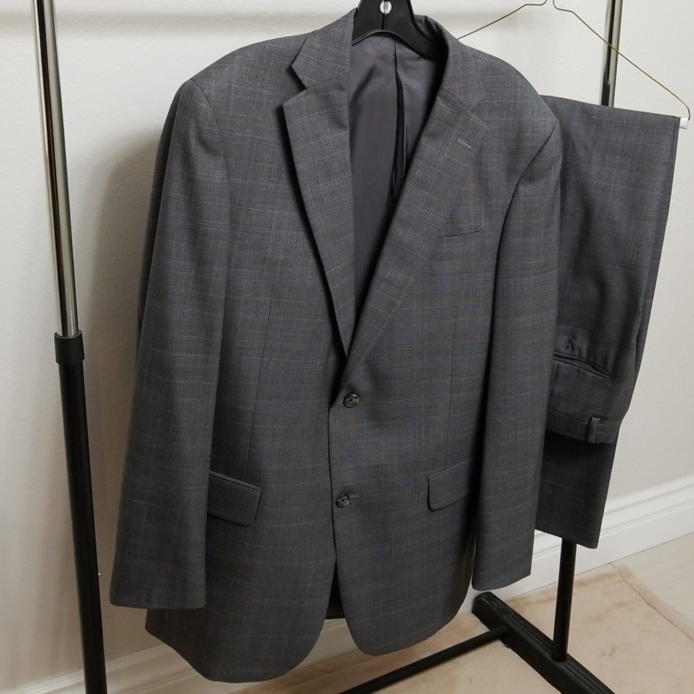 Mens suit. Grey with purple accent color